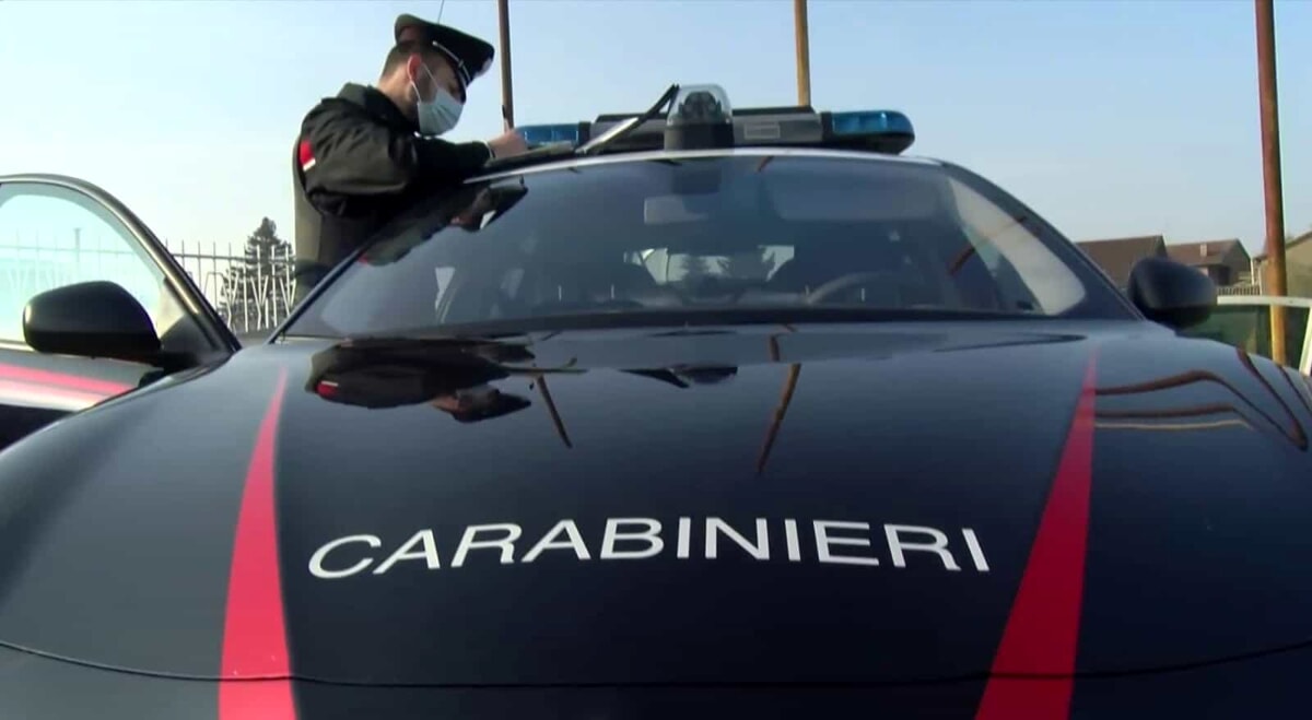 crack,-cocaina-e-hashish,-i-carabinieri-setacciano-i-parchi:-2-denunce-e-10-giovani-segnalati