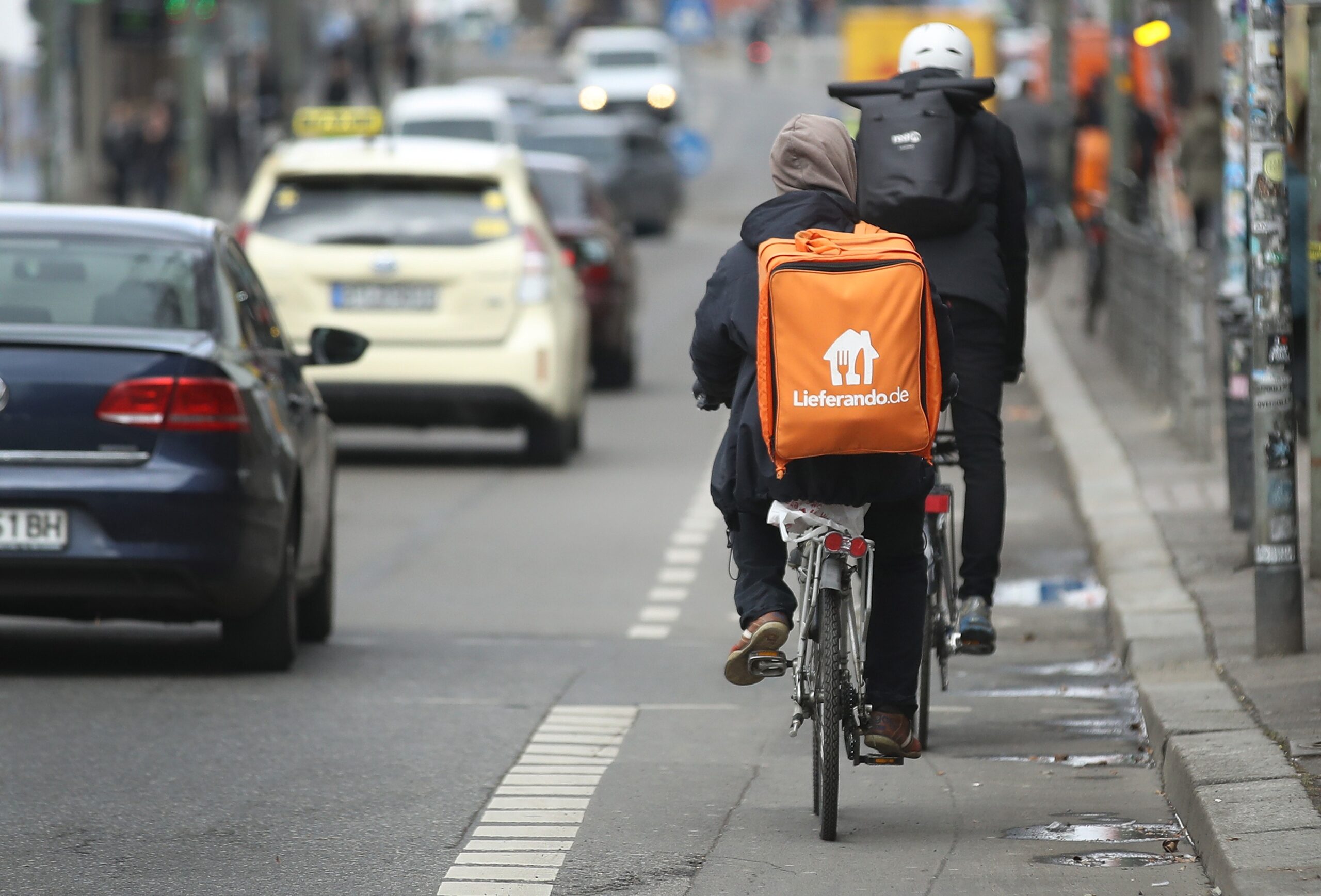 «io,-rider-a-60-anni-per-arrotondare-lo-stipendio»