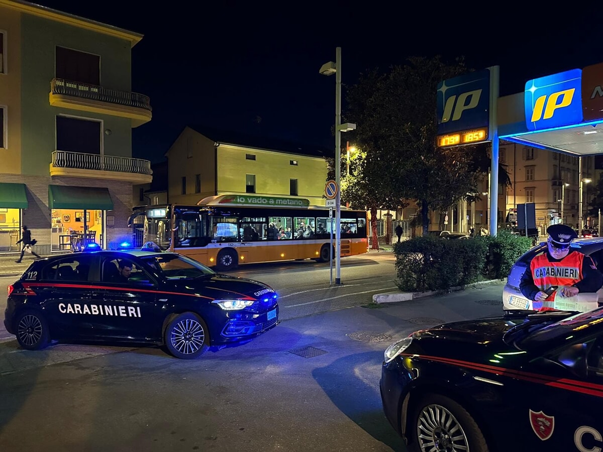 evade-dai-domiciliari-per-fare-una-passeggiata-con-gli-amici-al-san-leonardo:-20enne-arrestato