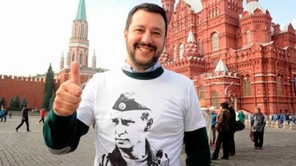 matteo-salvini-prova-a-dimenticare-il-suo-passato-di-fan-di-putin.-glielo-ricordiamo-noi